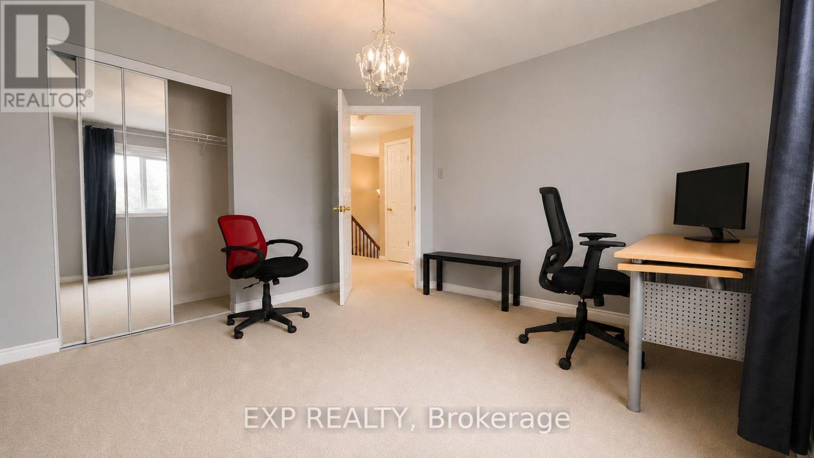 Upper - 287 Resurrection Drive, Kitchener, Ontario  N2N 3H4 - Photo 18 - X13457912