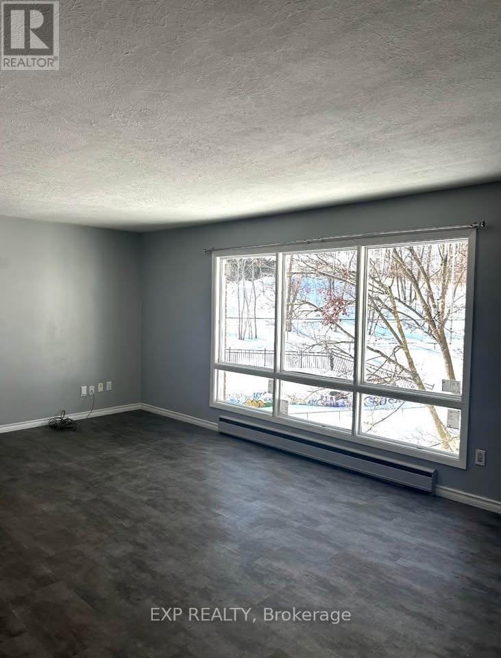 2 - 490 Stewart Street, Peterborough, Ontario  K9H 4B6 - Photo 3 - X13457934
