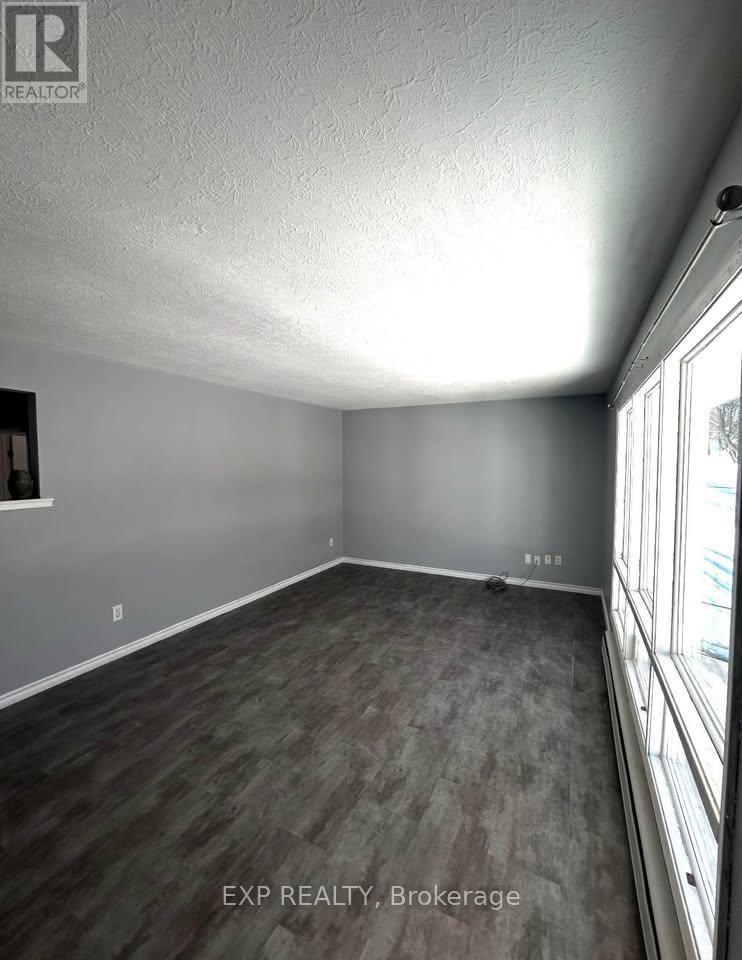 2 - 490 Stewart Street, Peterborough, Ontario  K9H 4B6 - Photo 4 - X13457934