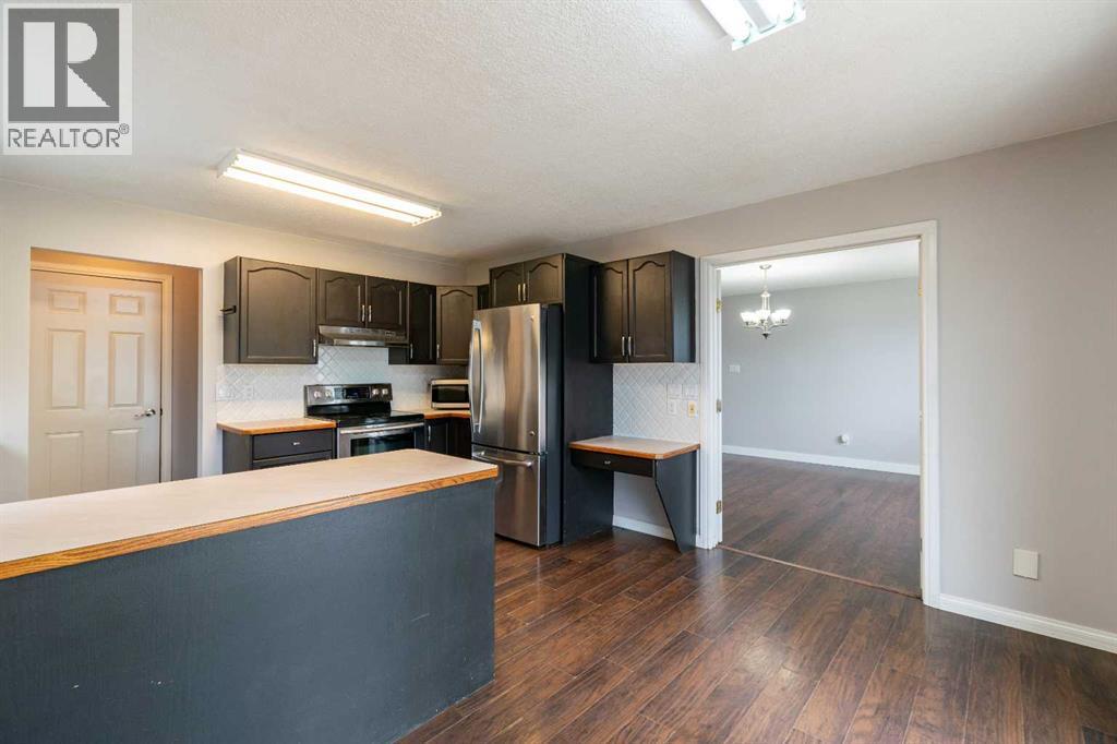 6207 39 Avenue Close, Stettler, Alberta  T4K 1G1 - Photo 13 - A2310884