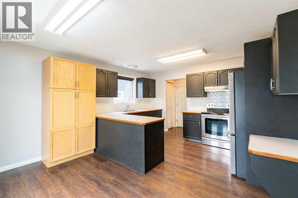 6207 39 Avenue Close, Stettler, Alberta  T4K 1G1 - Photo 14 - A2310884