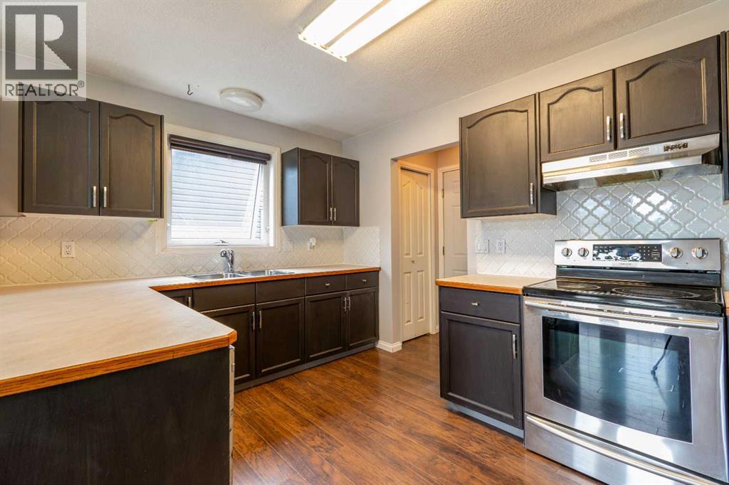 6207 39 Avenue Close, Stettler, Alberta  T4K 1G1 - Photo 15 - A2310884