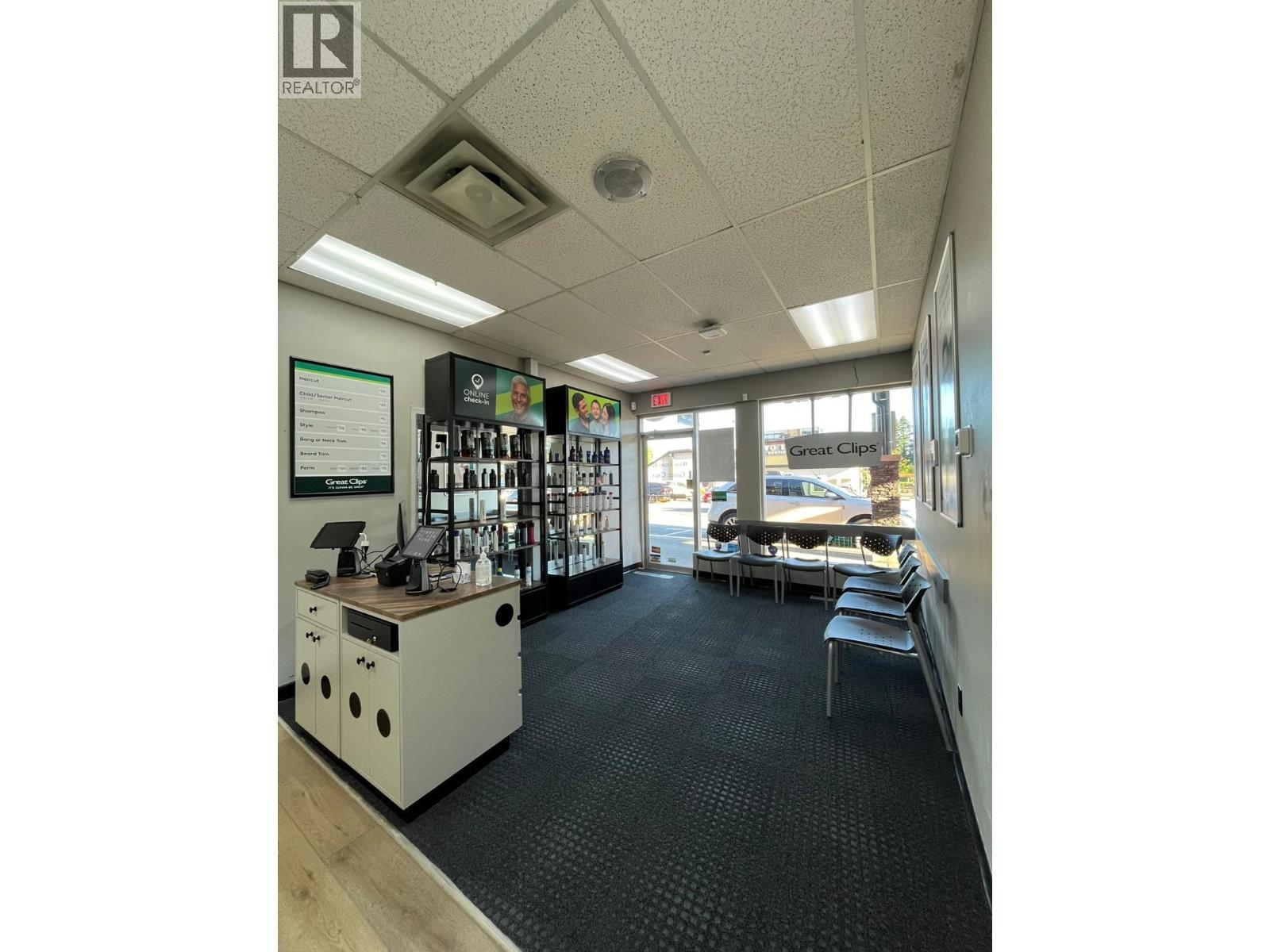 720 2601 WESTVIEW DRIVE, North Vancouver, British Columbia