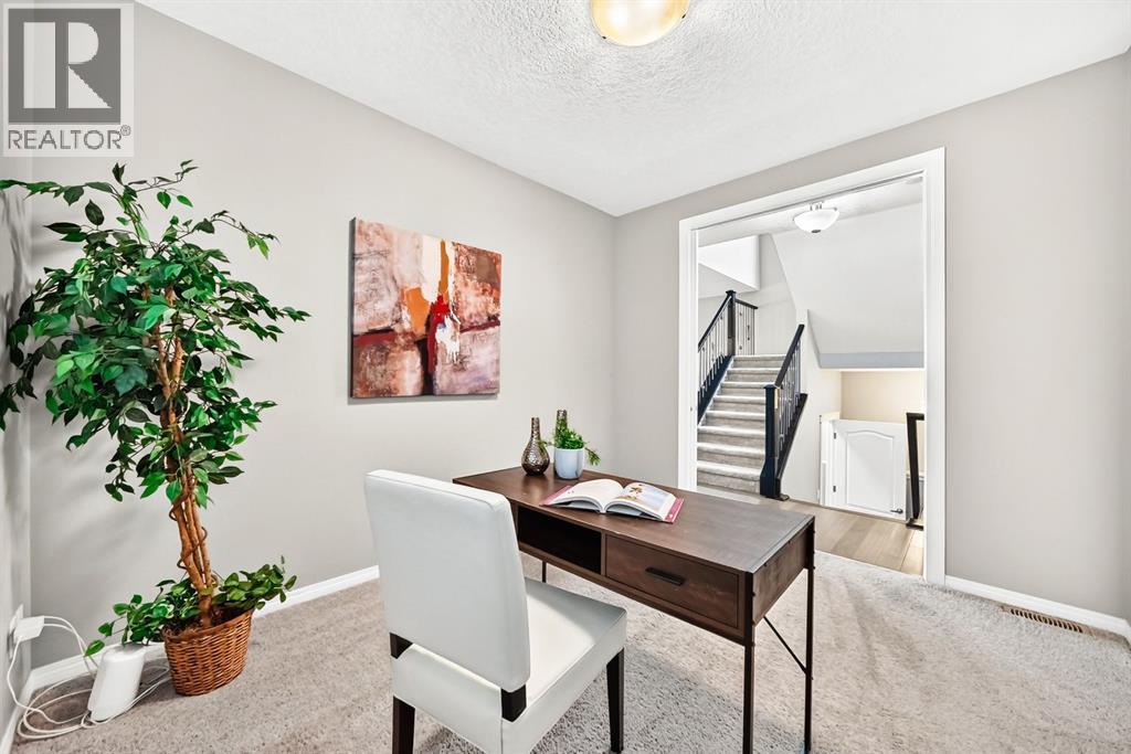 49 Nolanshire Green NW, Calgary, Alberta  T3R 0P6 - Photo 5 - A2321795