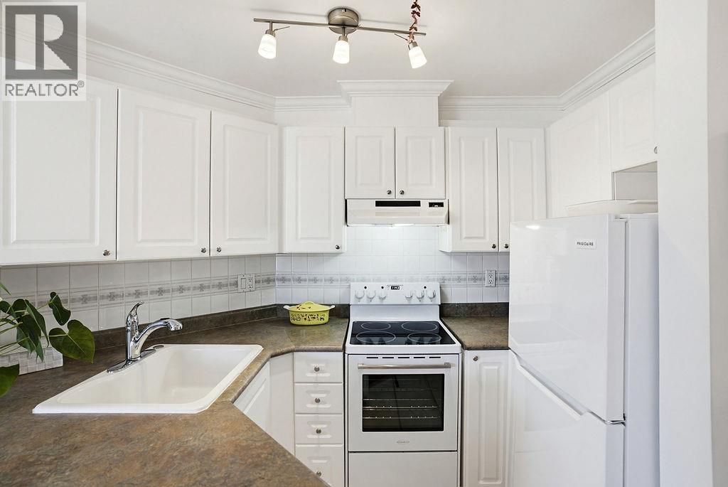 304 2025 Stephens Street, Vancouver, British Columbia  V6K 3W2 - Photo 11 - R3137120