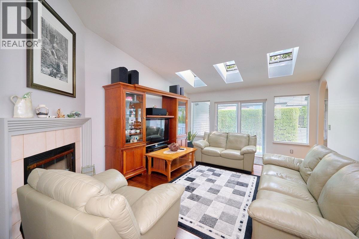 23635 108 Loop, Maple Ridge, British Columbia  V2W 1B2 - Photo 12 - R3137104