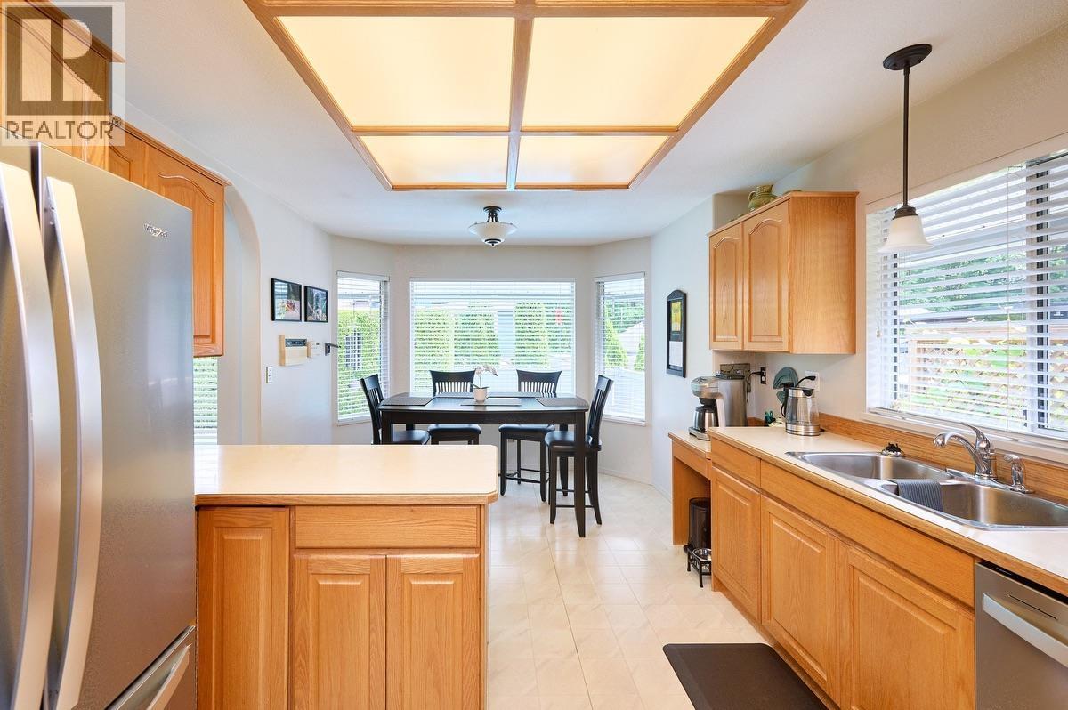 23635 108 Loop, Maple Ridge, British Columbia  V2W 1B2 - Photo 9 - R3137104
