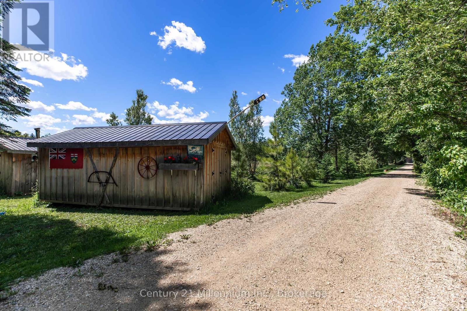 423259 Rocky Saugeen Road, West Grey, Ontario  N0G 1R0 - Photo 49 - X13458100