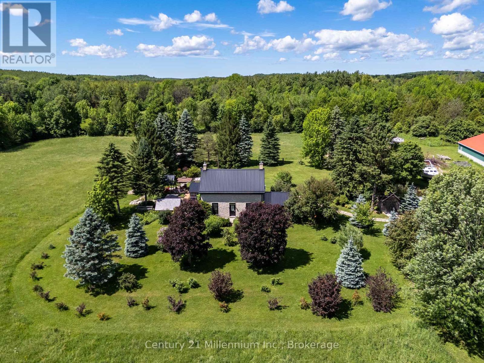 423259 Rocky Saugeen Road, West Grey, Ontario  N0G 1R0 - Photo 7 - X13458100