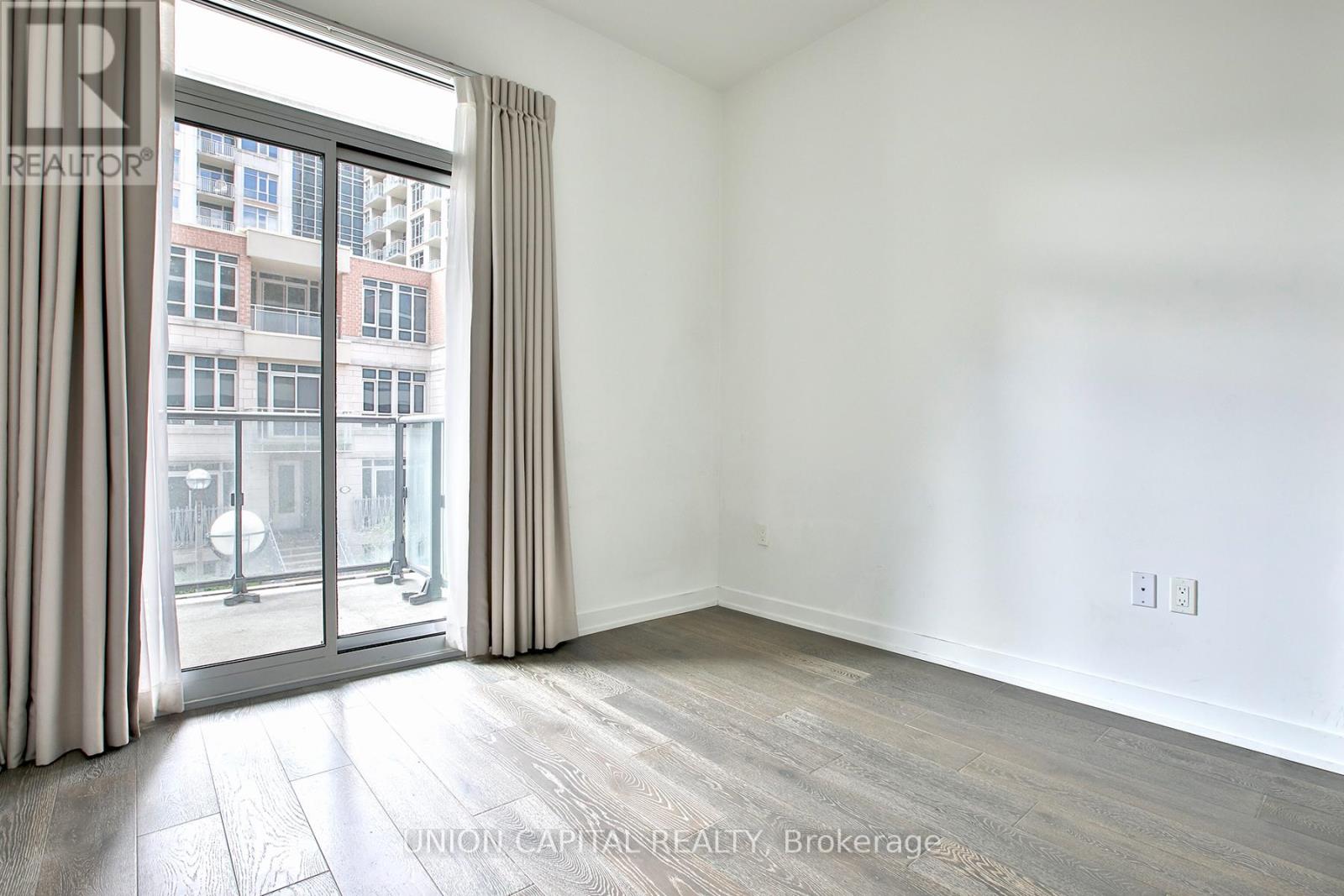 Th03 - 38 Iannuzzi Street, Toronto, Ontario  M5V 0S2 - Photo 15 - C13457754
