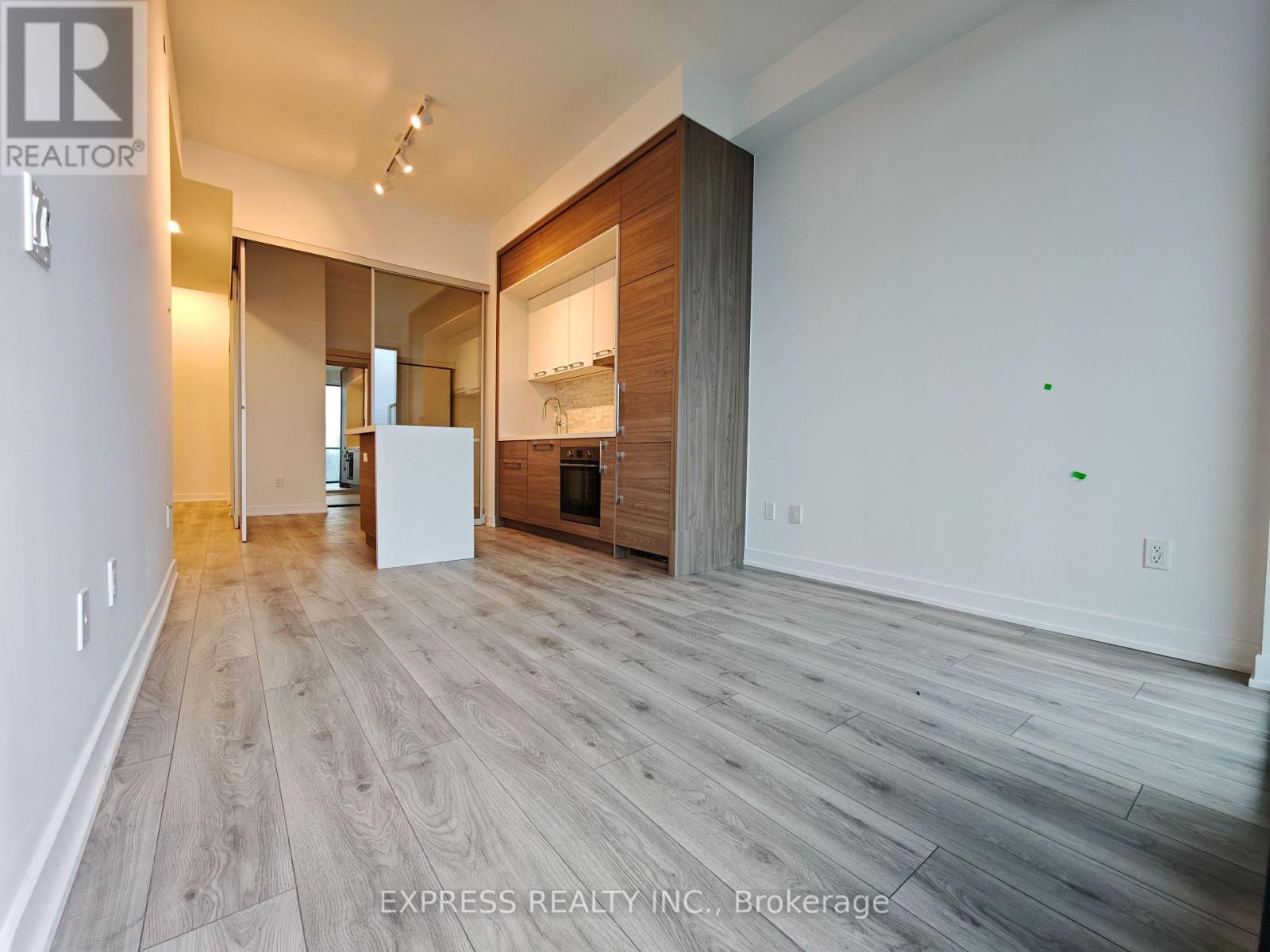1109 - 29 Green Trail Court, Toronto, Ontario  M2K 1E3 - Photo 3 - C13458050
