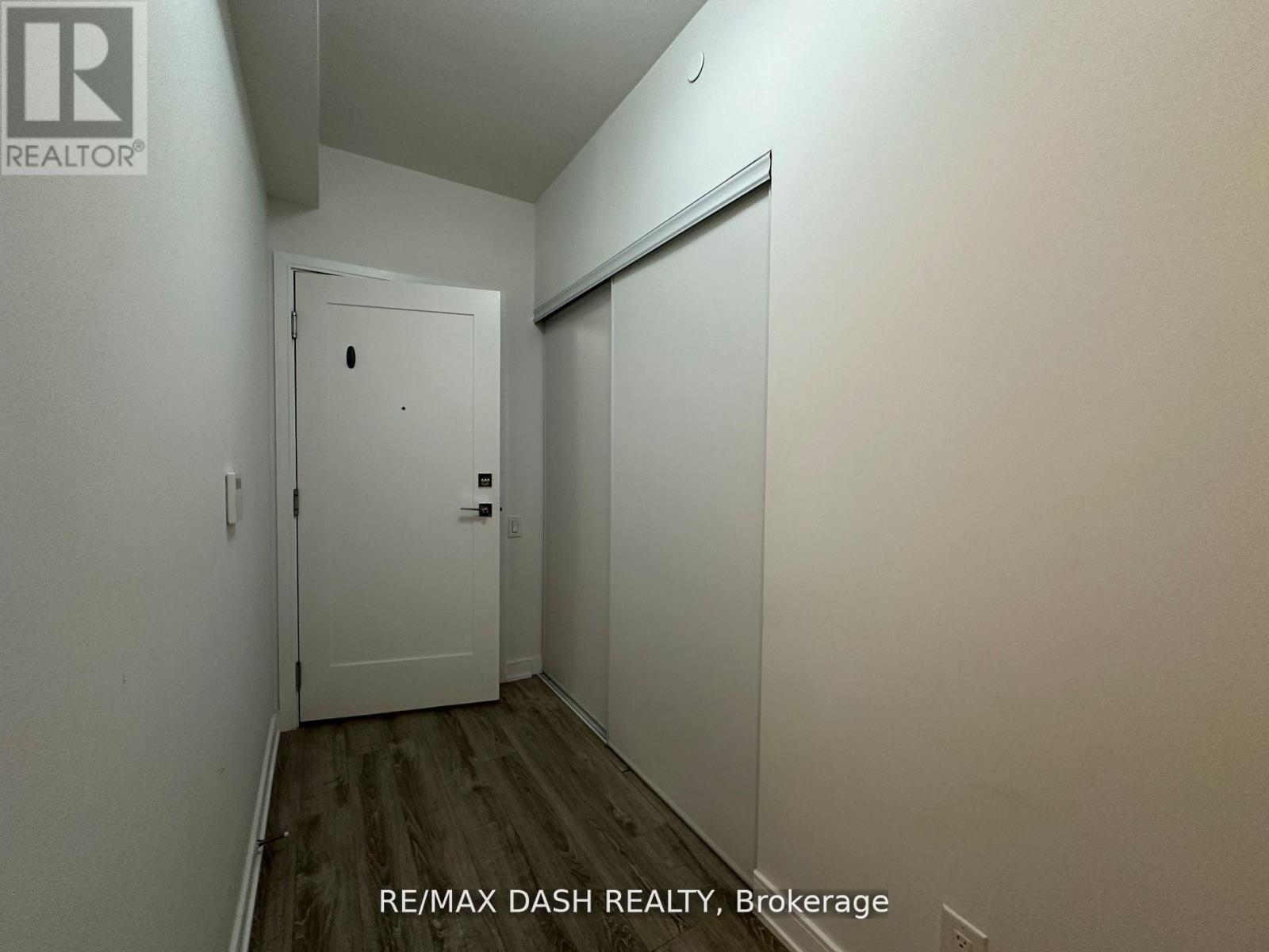 1205 - 57 St Joseph Street, Toronto, Ontario M5S 0C5 - Photo 3 - C13458088