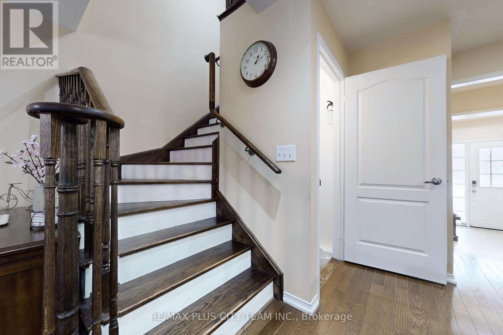 16 Edison Way, Whitby, Ontario  L1R 0M3 - Photo 14 - E13457980