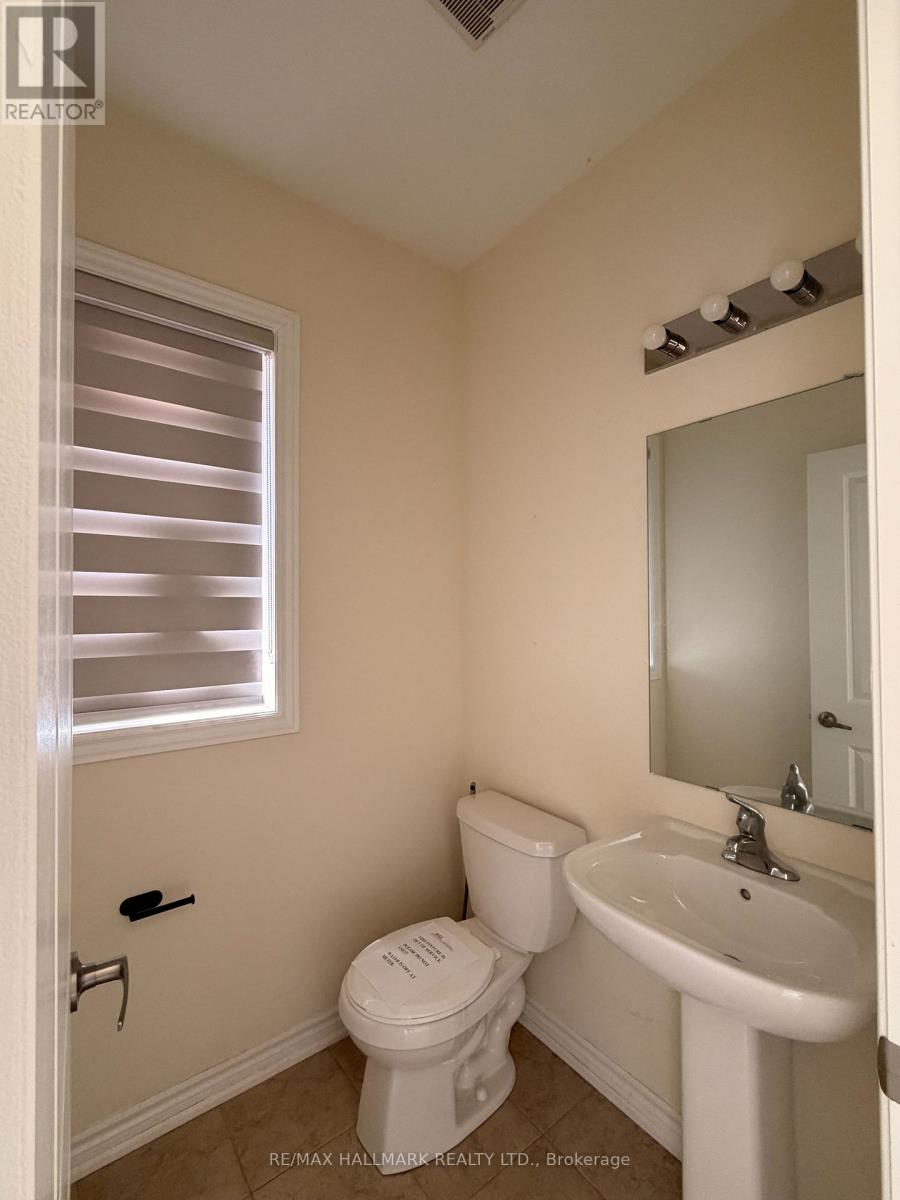 20 Bertram Gate, Whitby, Ontario  L1N 9Y6 - Photo 3 - E13457982