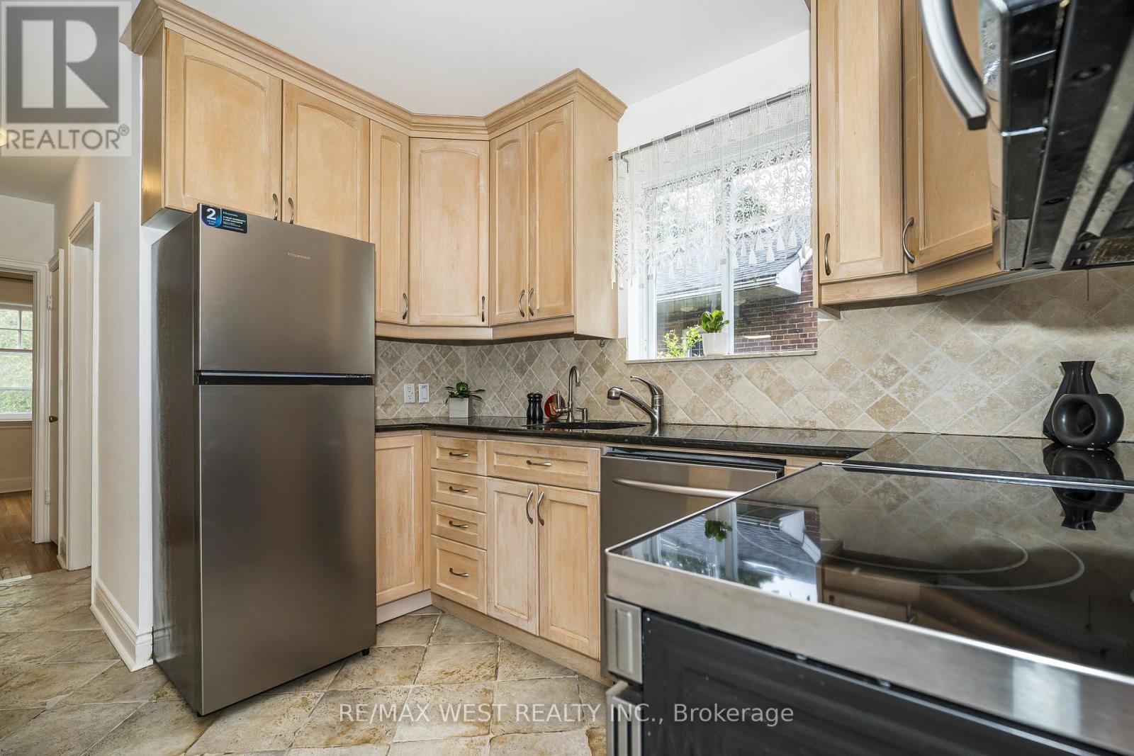 26 Parkland Road, Toronto, Ontario  M1N 1Y8 - Photo 16 - E13458028