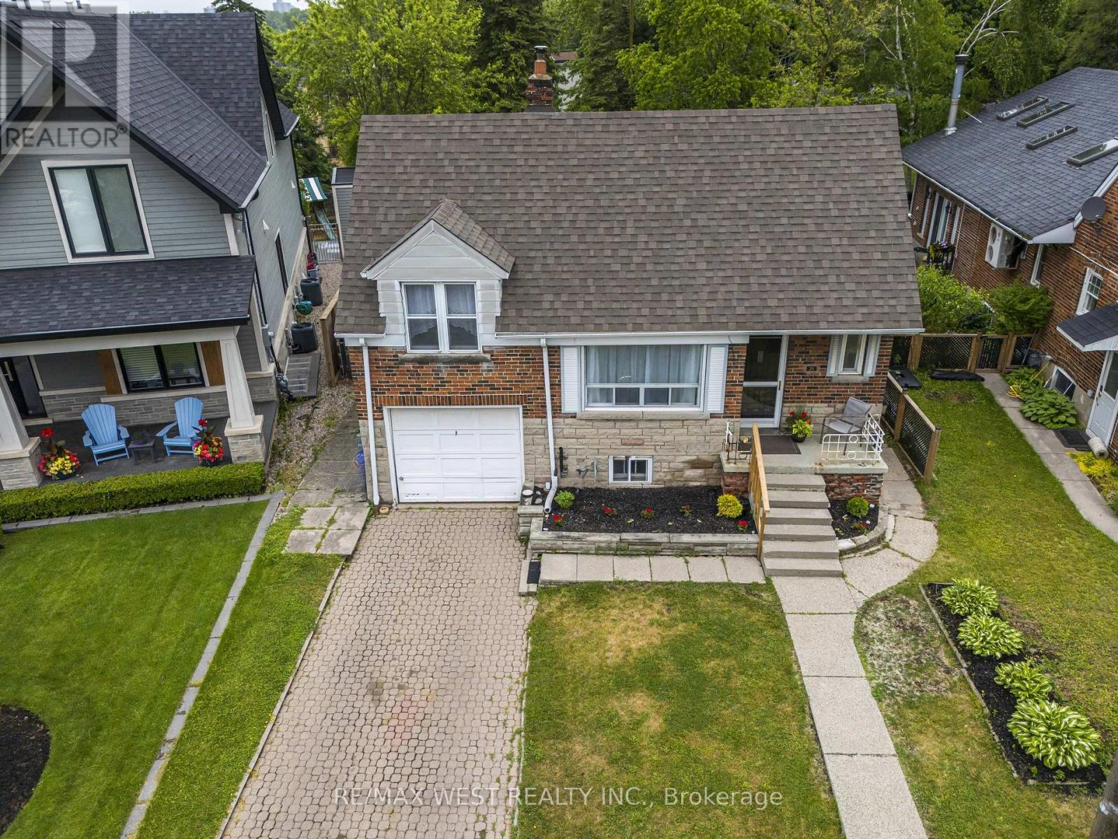 26 Parkland Road, Toronto, Ontario  M1N 1Y8 - Photo 2 - E13458028
