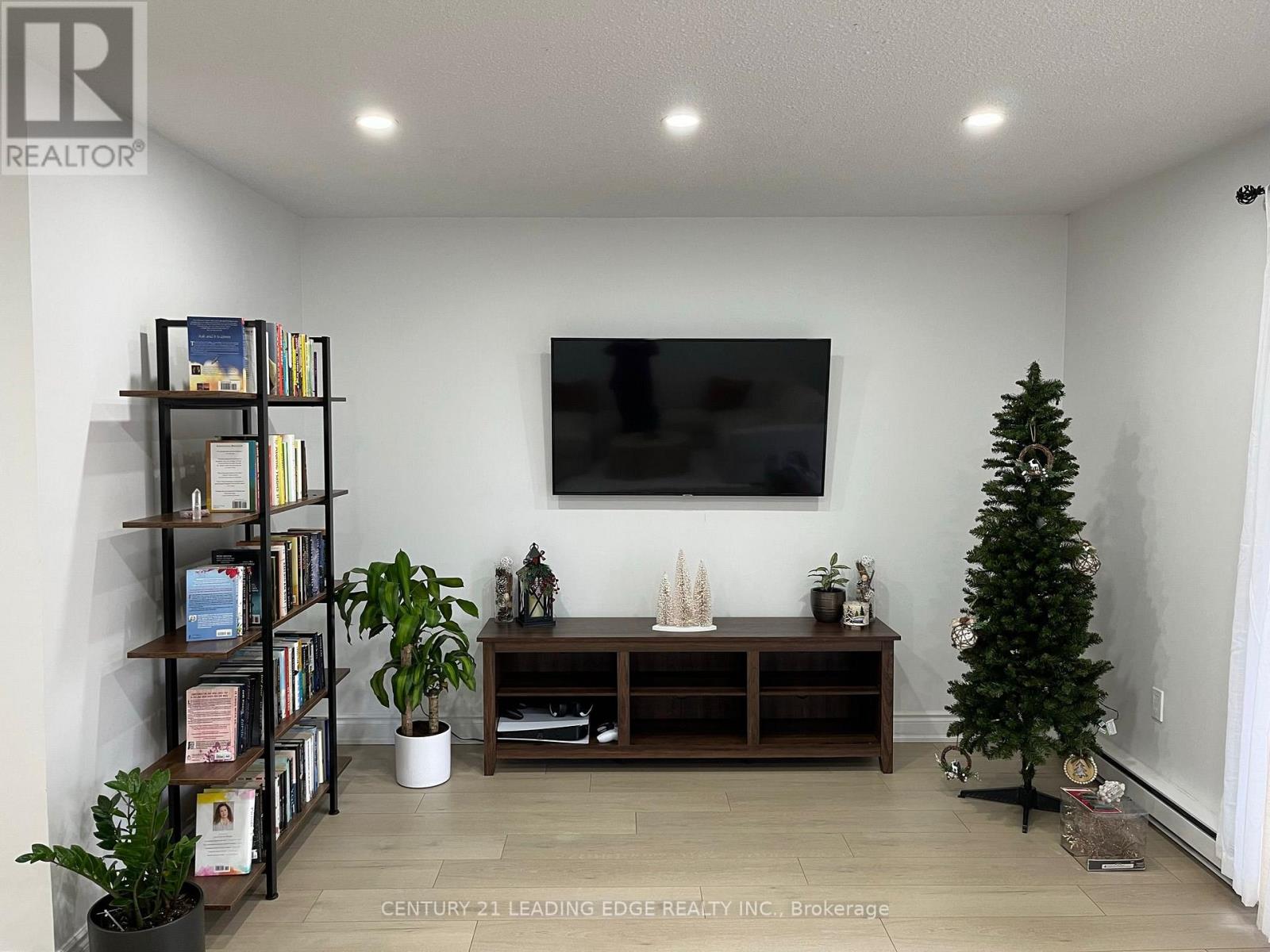26 - 91 Muir Drive, Toronto, Ontario  M1M 3T7 - Photo 2 - E13458090