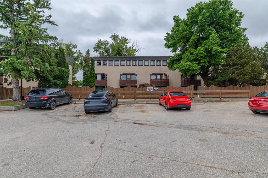 19 3451 Portage Avenue, Winnipeg, Manitoba R3K 0K2 - Photo 36 - 202614148