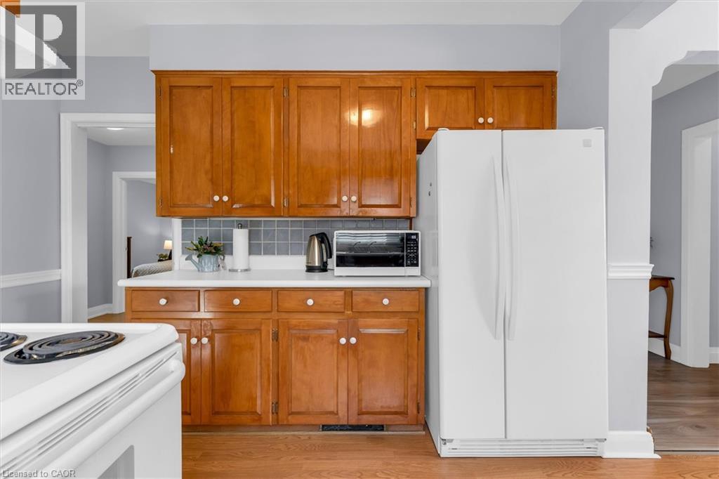614 Drury Lane, Burlington, Ontario  L7R 2X6 - Photo 8 - 40837565