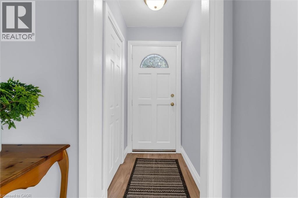 614 Drury Lane, Burlington, Ontario  L7R 2X6 - Photo 3 - 40837565