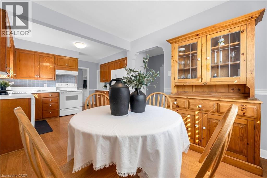 614 Drury Lane, Burlington, Ontario  L7R 2X6 - Photo 5 - 40837565