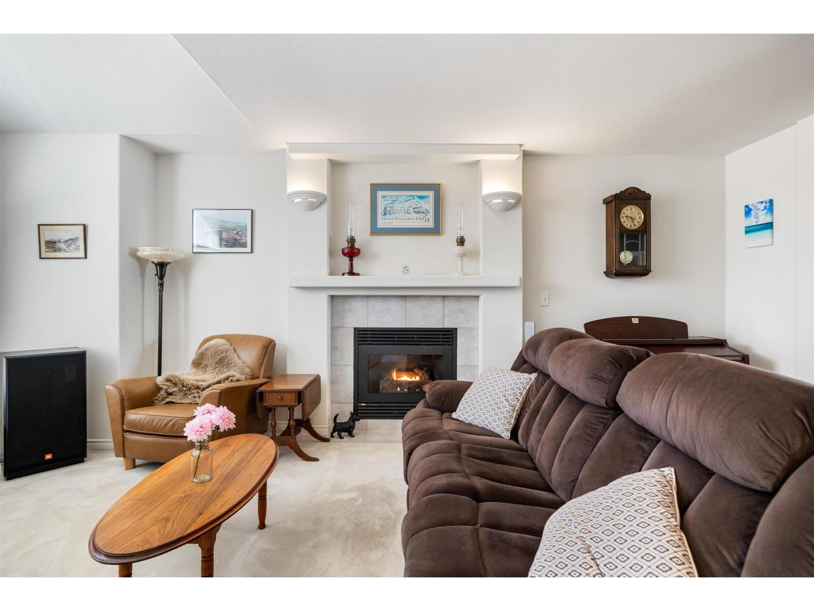 18851 64a Avenue, Surrey, British Columbia  V3S 8V3 - Photo 8 - R3136924