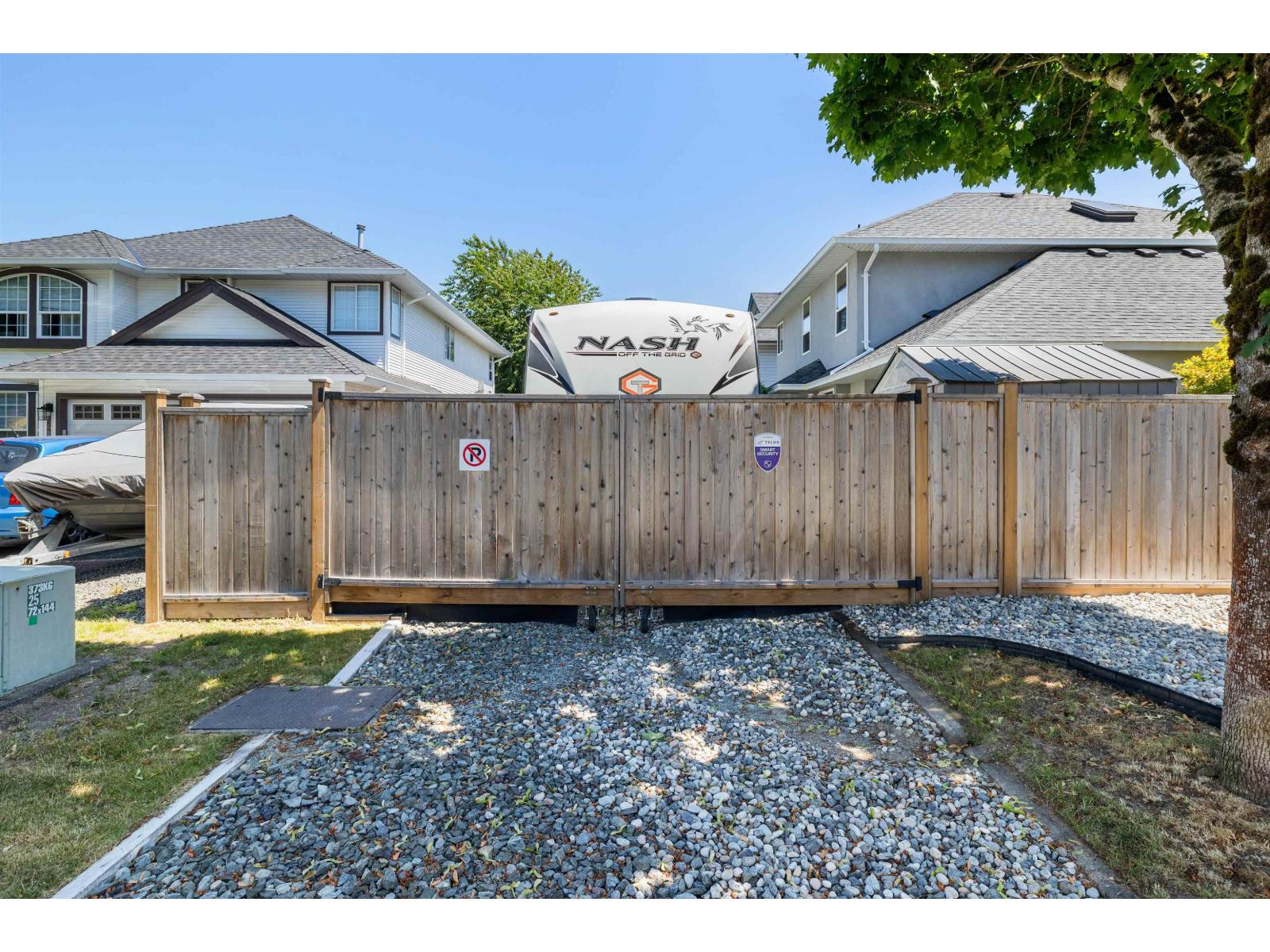 18851 64a Avenue, Surrey, British Columbia  V3S 8V3 - Photo 11 - R3136924