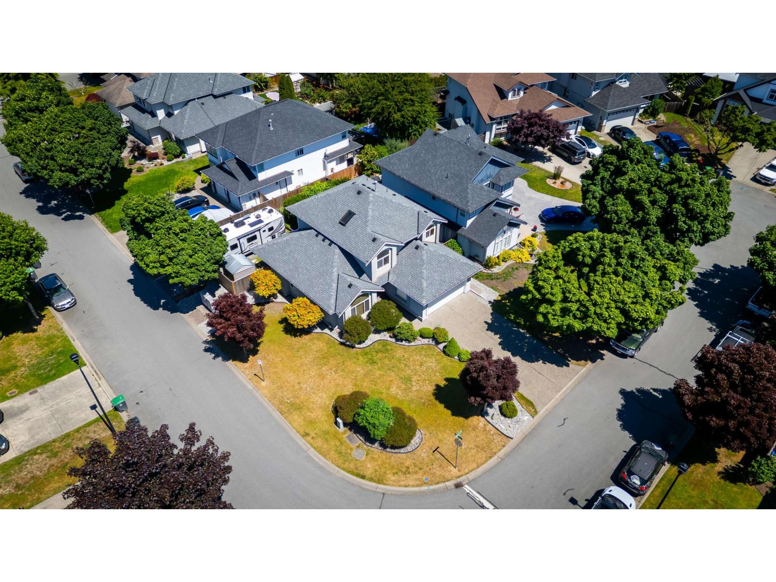 18851 64a Avenue, Surrey, British Columbia  V3S 8V3 - Photo 10 - R3136924