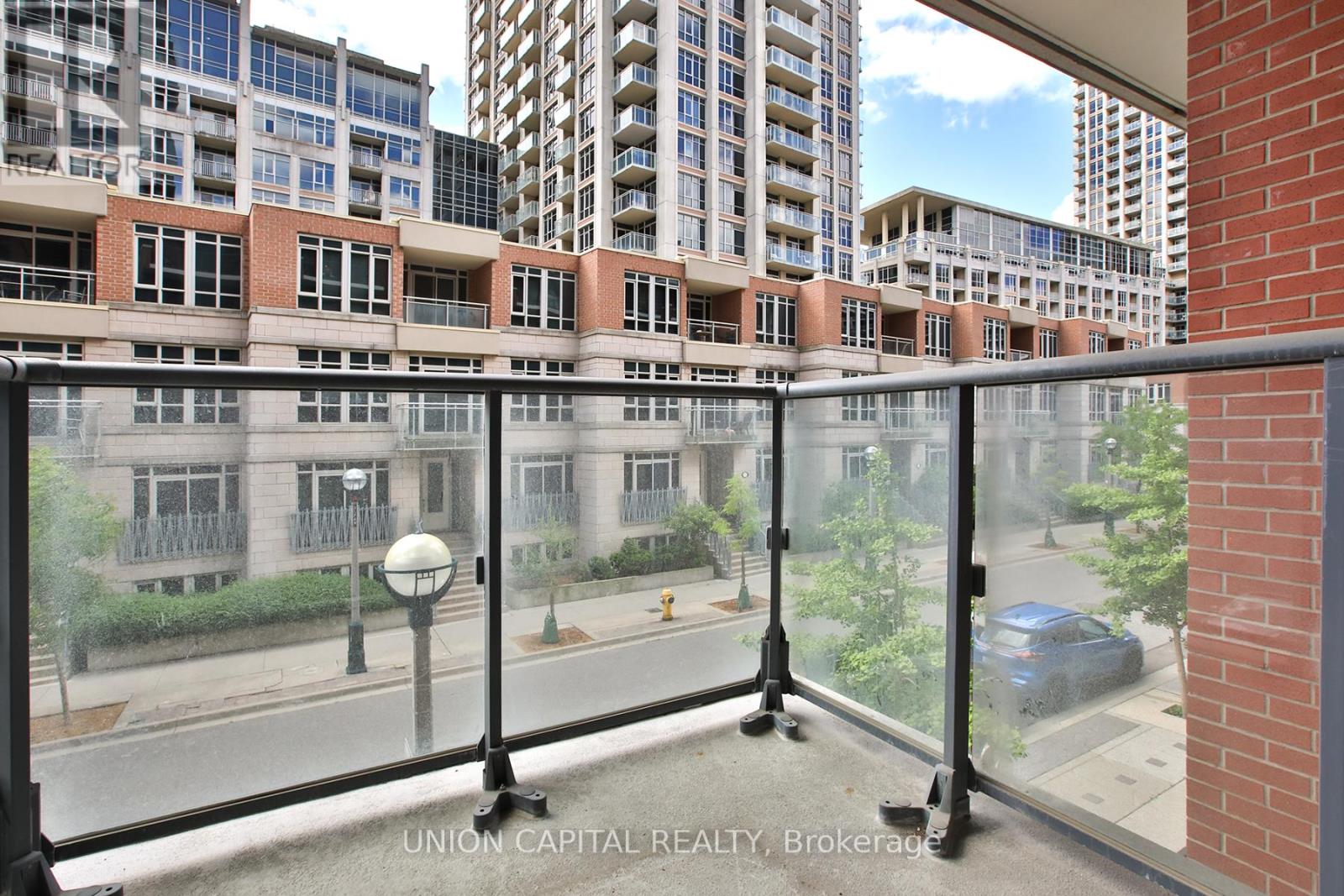 Th03 - 38 Iannuzzi Street, Toronto, Ontario  M5V 0S2 - Photo 18 - C13457754