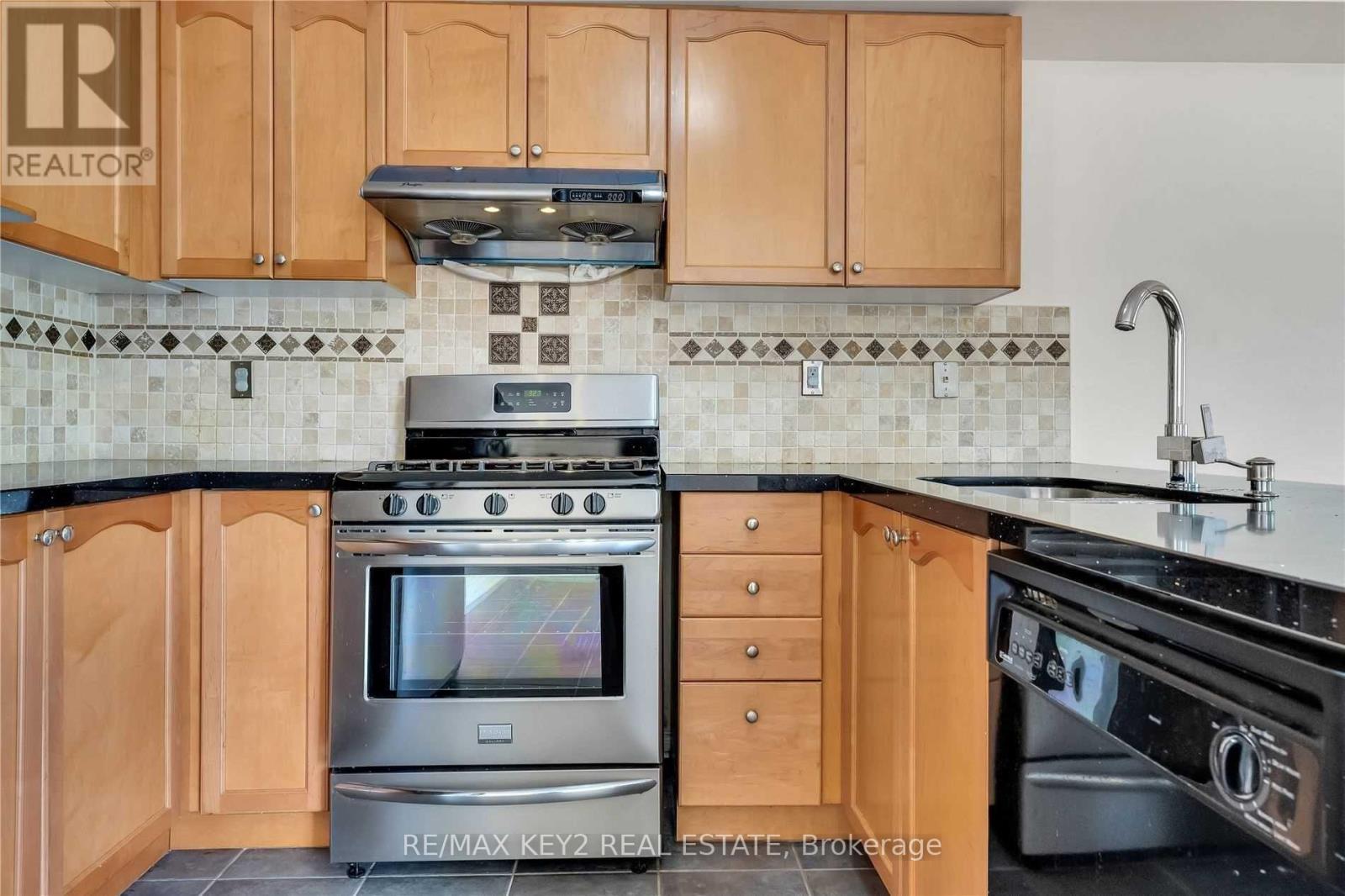 633 Caboto Trail, Markham, Ontario  L3R 5S4 - Photo 13 - N13458066