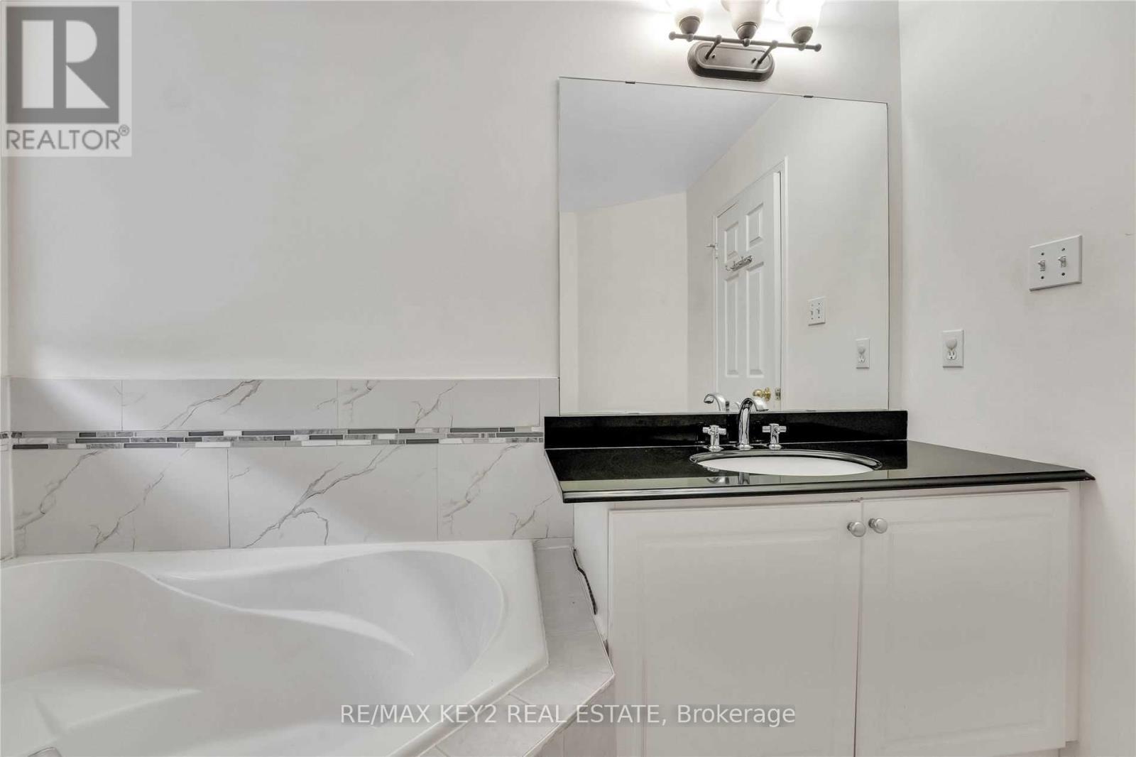 633 Caboto Trail, Markham, Ontario  L3R 5S4 - Photo 24 - N13458066