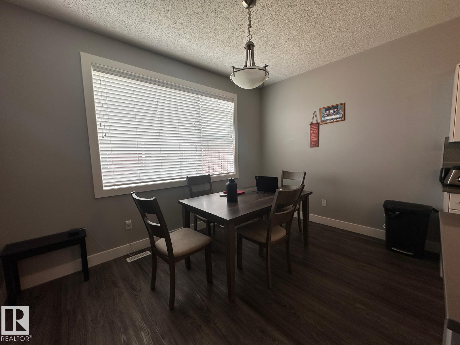 2105 24 St Nw, Edmonton, Alberta T6T 0Y8 - Photo 9 - E4494167