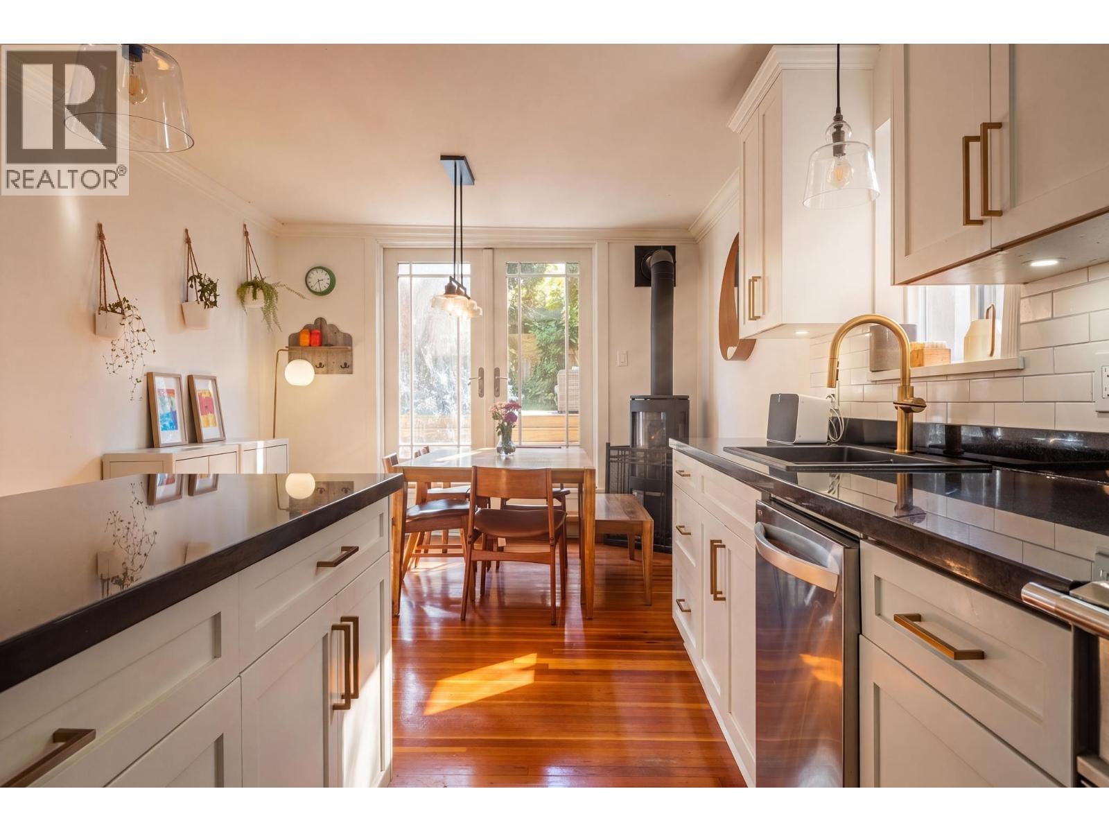 4387 St. George Street, Vancouver, British Columbia  V5V 4A3 - Photo 10 - R3136646
