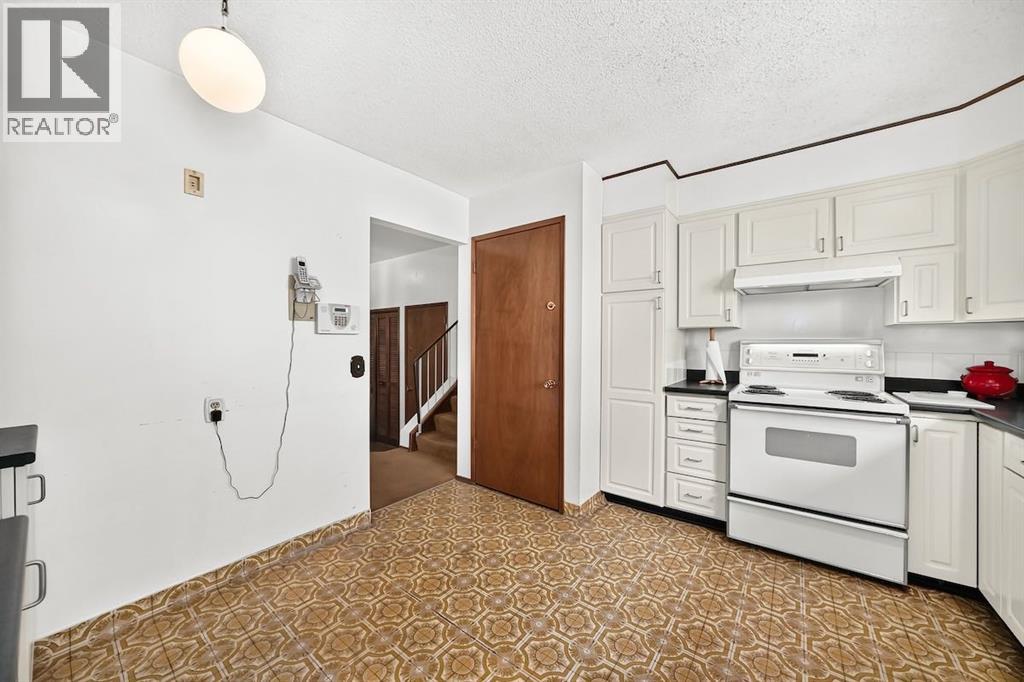 6539 54 Street NW, Calgary, Alberta  T3A 1R5 - Photo 5 - A2321318