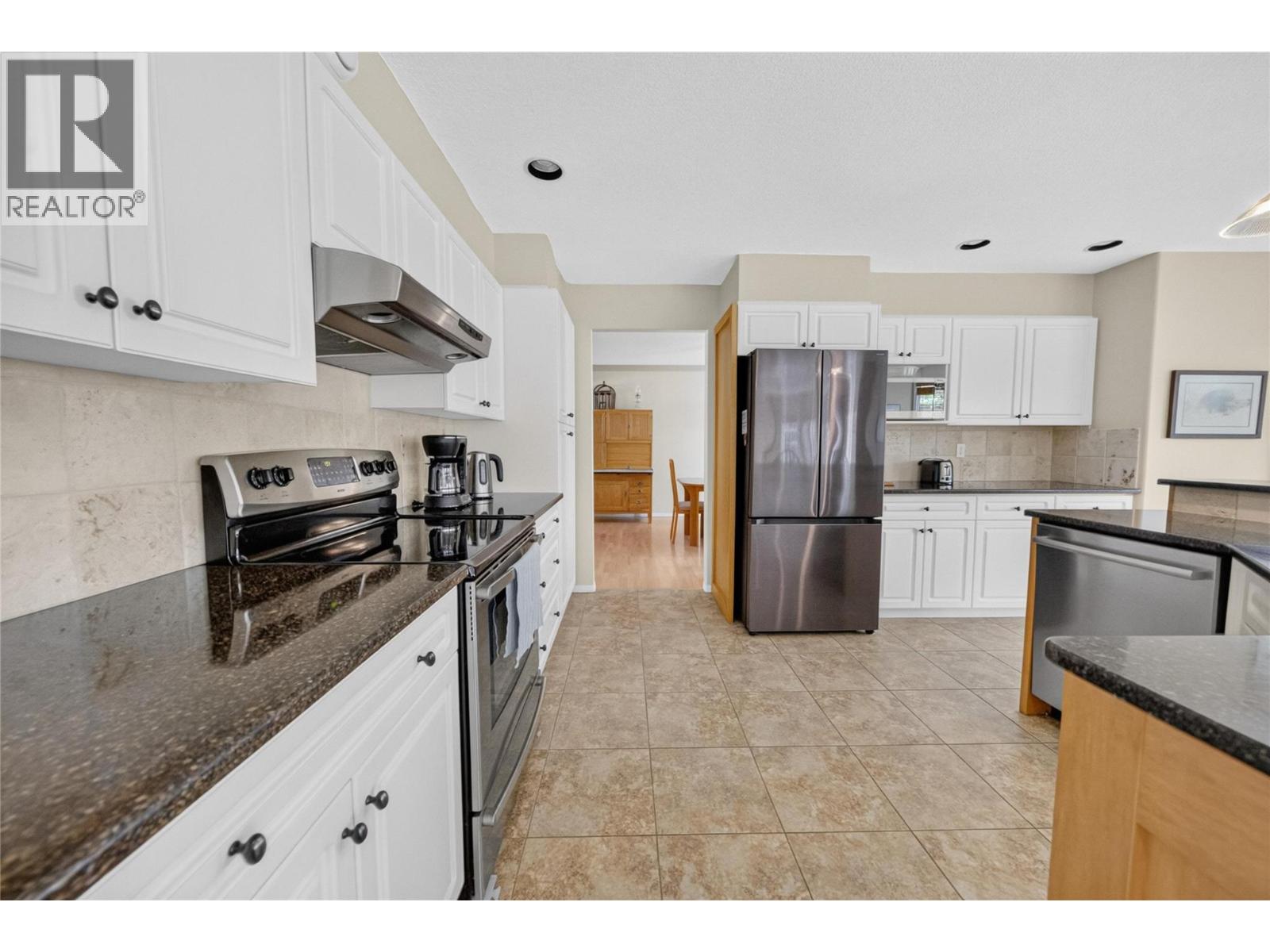 2916 Edgewood Drive, Cranbrook, British Columbia  V1C 6C9 - Photo 19 - 10391464