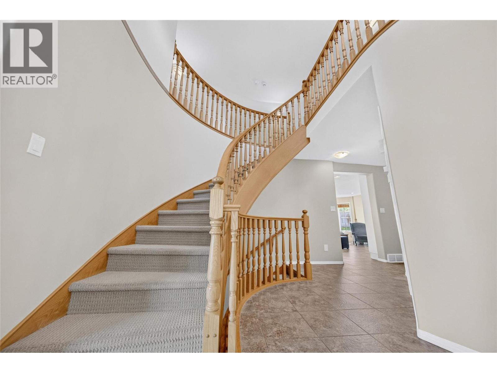 2916 Edgewood Drive, Cranbrook, British Columbia  V1C 6C9 - Photo 11 - 10391464