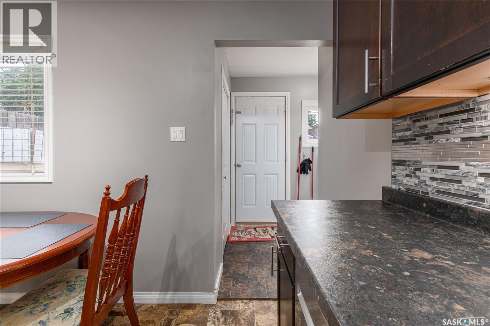 1122 Stadacona Street W, Moose Jaw, Saskatchewan  S6H 2B3 - Photo 20 - SK039790