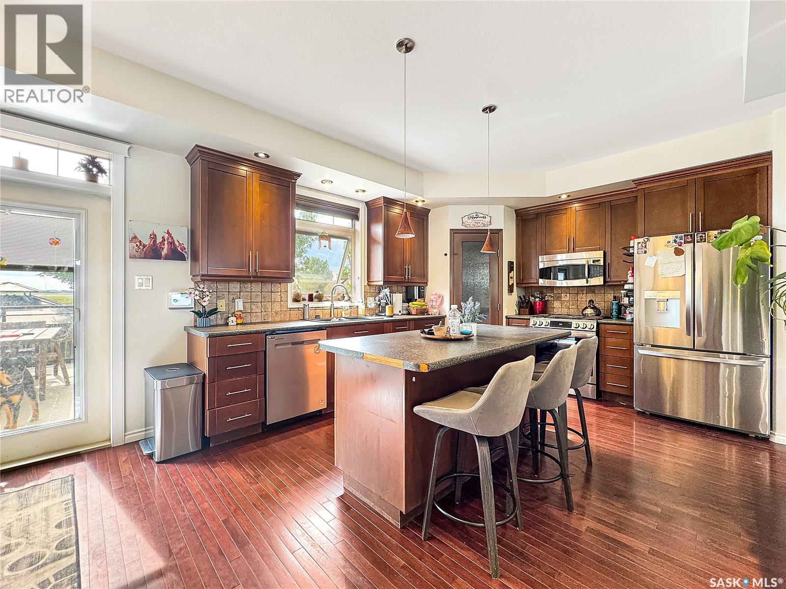 71 4th Avenue, Battleford, Saskatchewan S0M 0E0 - Photo 6 - SK039785