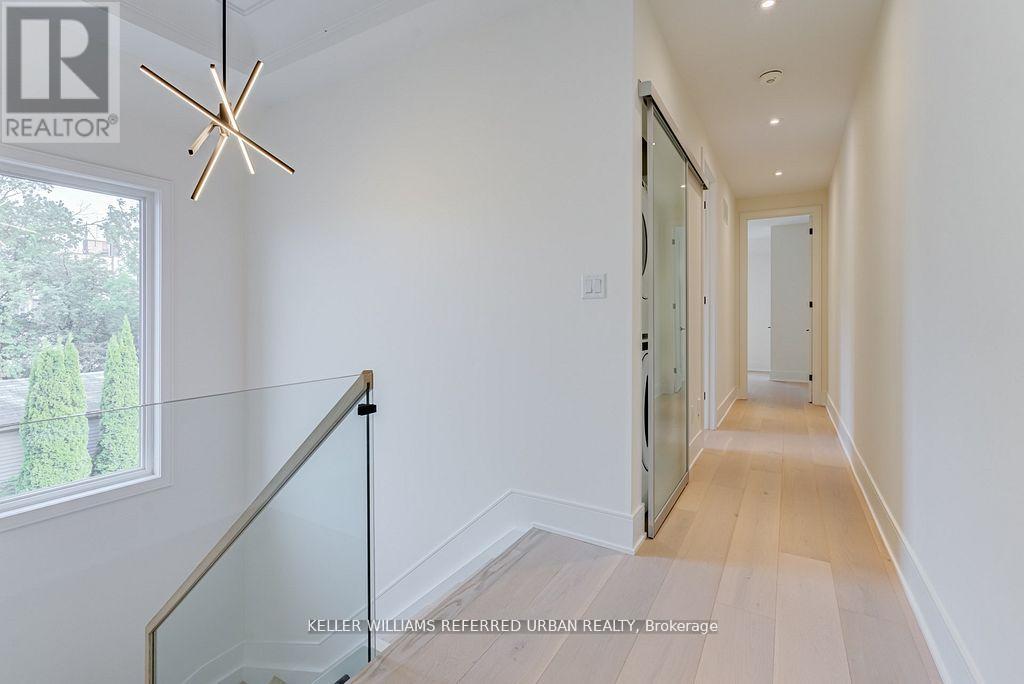 16a Maple Avenue N, Mississauga, Ontario  L5H 2S1 - Photo 20 - W13458010