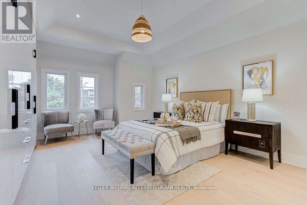 16a Maple Avenue N, Mississauga, Ontario  L5H 2S1 - Photo 21 - W13458010