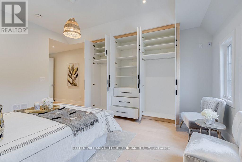 16a Maple Avenue N, Mississauga, Ontario  L5H 2S1 - Photo 28 - W13458010