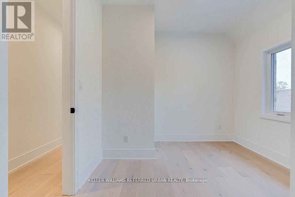 16a Maple Avenue N, Mississauga, Ontario  L5H 2S1 - Photo 29 - W13458010