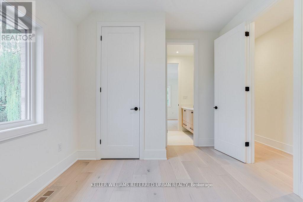 16a Maple Avenue N, Mississauga, Ontario  L5H 2S1 - Photo 30 - W13458010