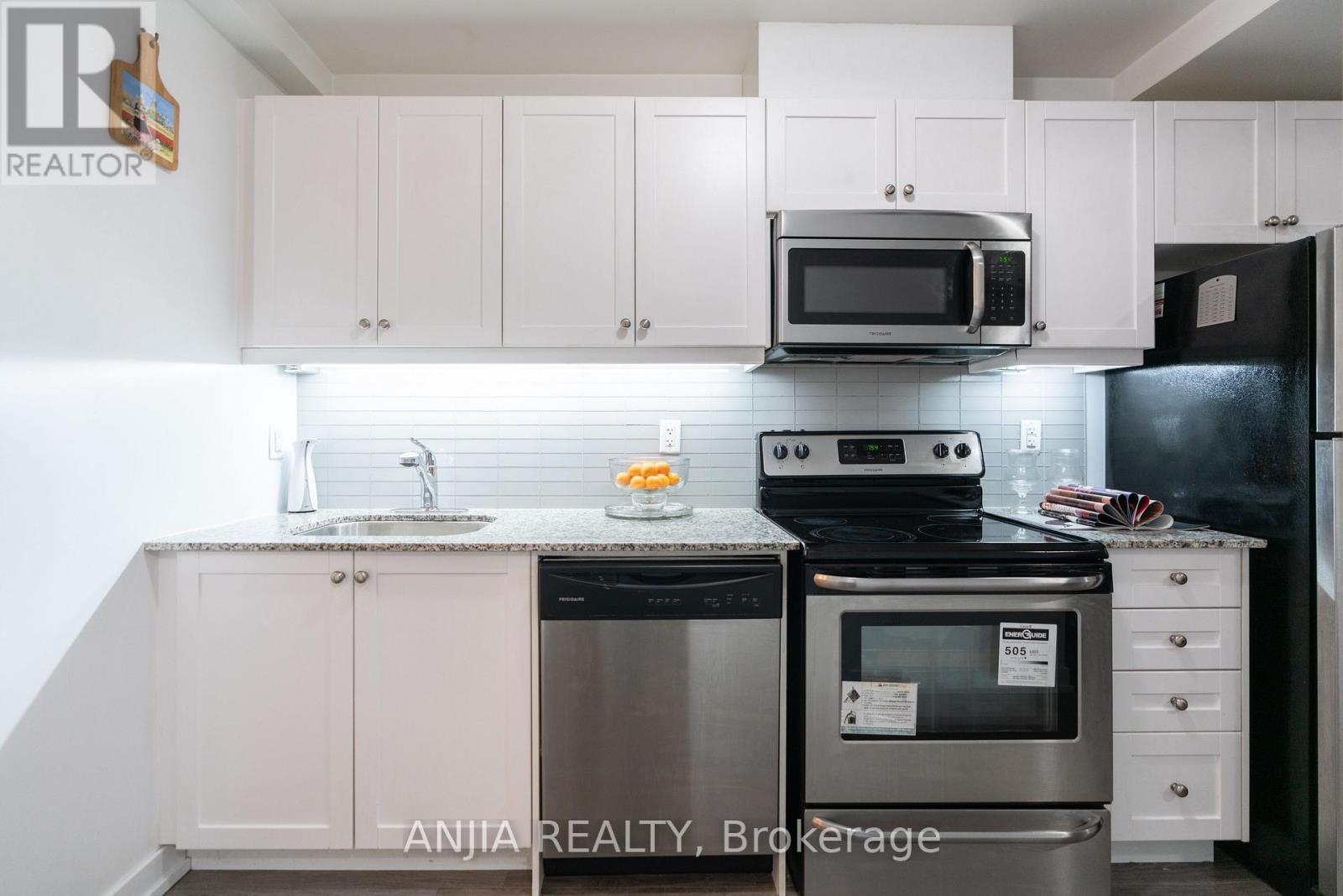 33 - 869 Wilson Avenue, Toronto, Ontario M3K 0A4 - Photo 10 - W13458064