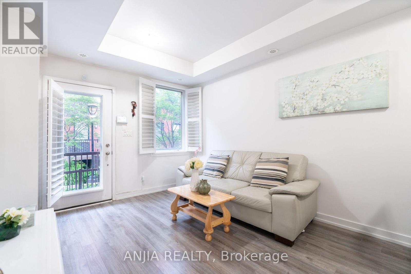 33 - 869 Wilson Avenue, Toronto, Ontario M3K 0A4 - Photo 5 - W13458064