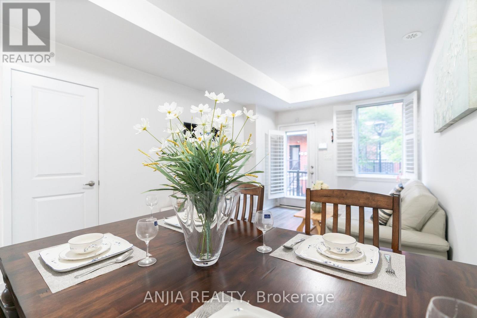 33 - 869 Wilson Avenue, Toronto, Ontario M3K 0A4 - Photo 6 - W13458064