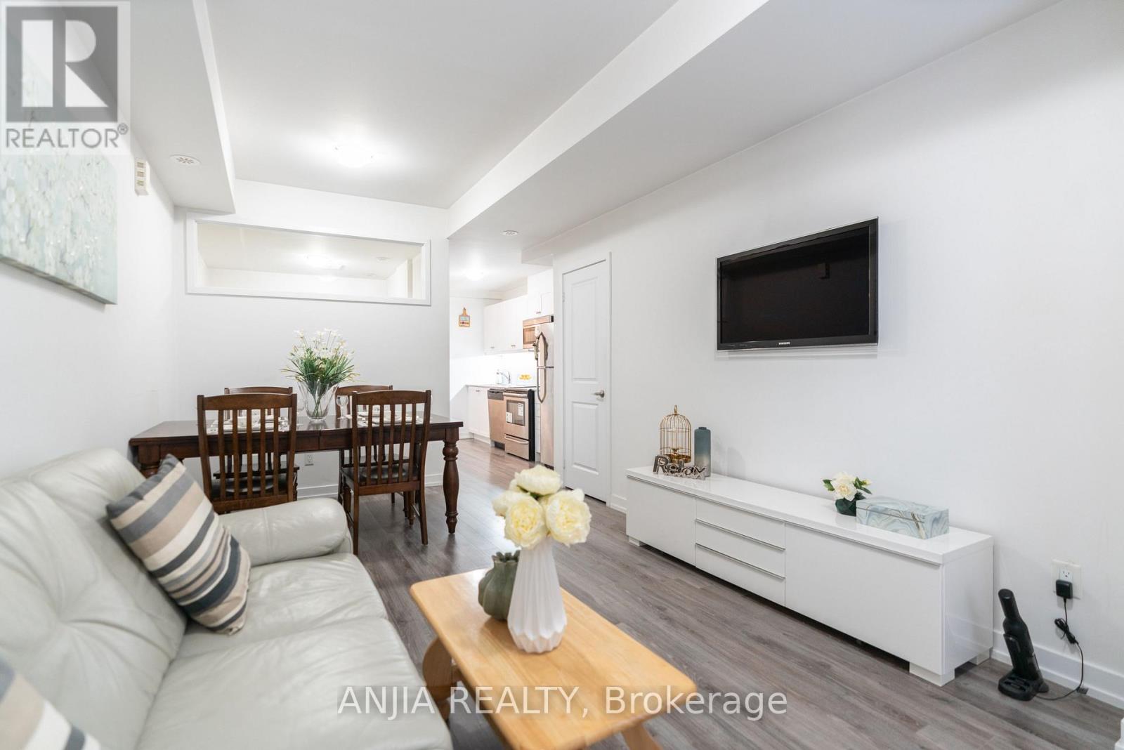 33 - 869 Wilson Avenue, Toronto, Ontario M3K 0A4 - Photo 7 - W13458064