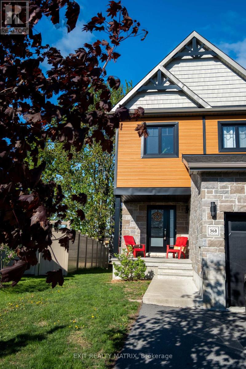 368 Twilight Avenue, Russell, Ontario  K4R 0E6 - Photo 2 - X13035444