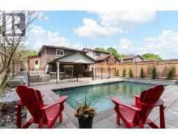 27 BLOOMSBURY Court, Ancaster, Ontario