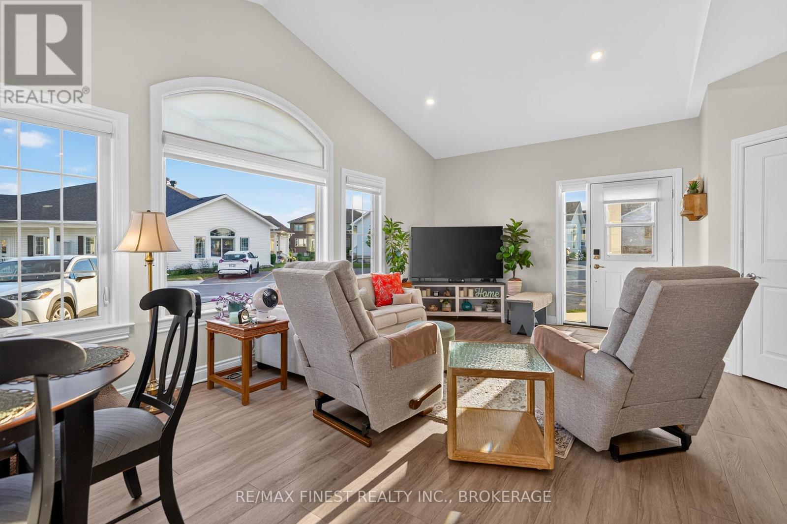 90 - 52 Lowry Place, Loyalist, Ontario  K7N 0E2 - Photo 5 - X13458198